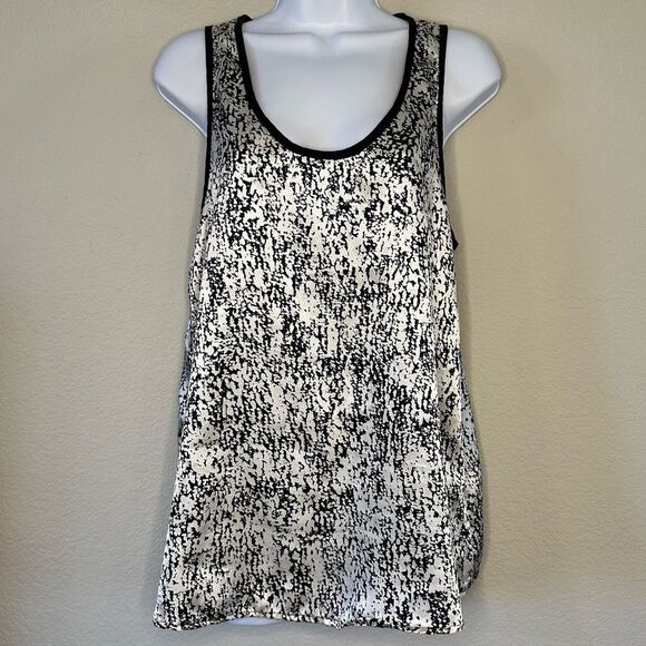 Forever 21 Printed Sleeveless Blouse - Picture 1 of 6